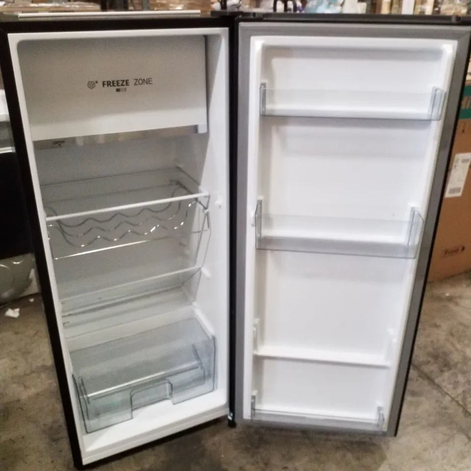 HISENSE RR220D4BBE FREESTANDING FRIDGE - BLACK