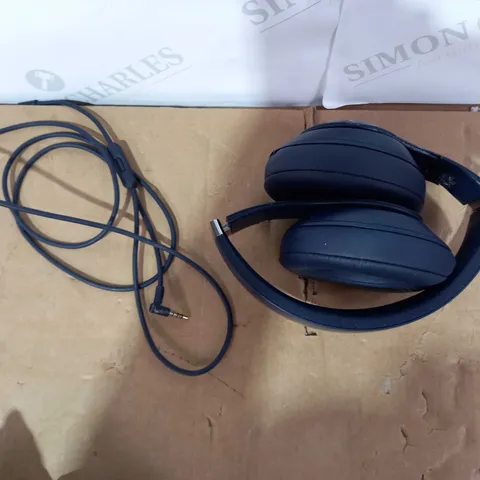 BEATSSTUDIO 3 WIRELESS HEADPHONES - BLUE