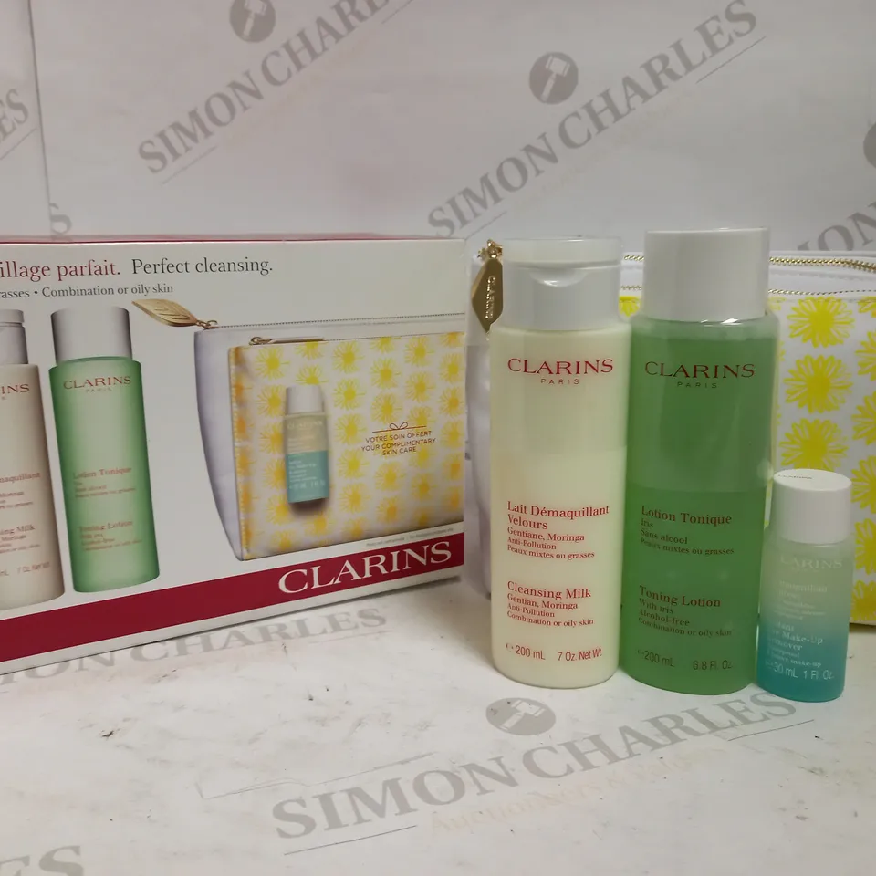 CLARINS PERFECT CLEANSING COMBINATION/OILY SKINCARE SET (2 X 200ML + 30ML)