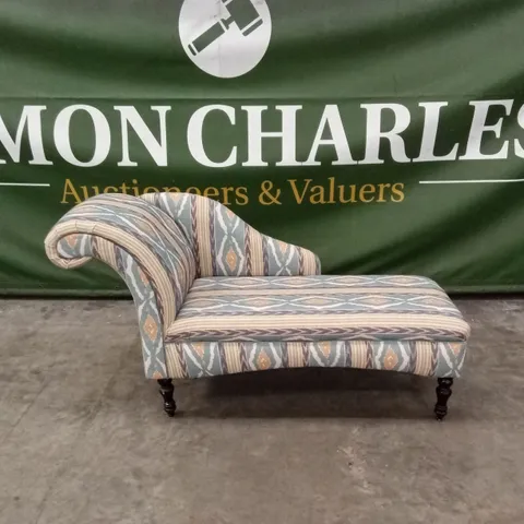 QUALITY DESIGNER PATTERNED FABRIC CHAISE LOUNGE