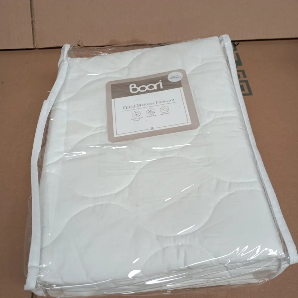 BOORI FITTED MATTRESS PROTECTOR FOR BABY COT – WHITE, SEALED