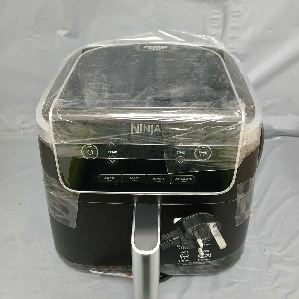 BOXED NINJA AIR FRYER 4.7L PRO