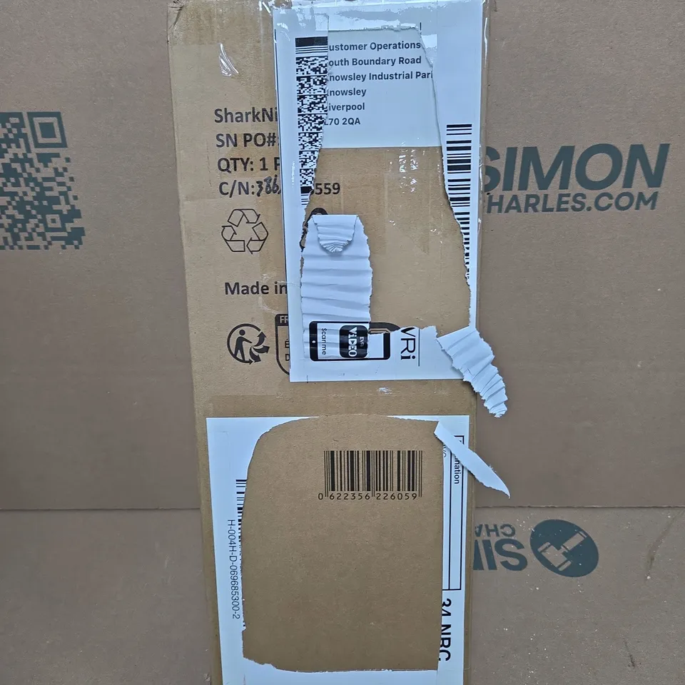 SHARK CORDLESS HANDHELD VACUUM CLEANER