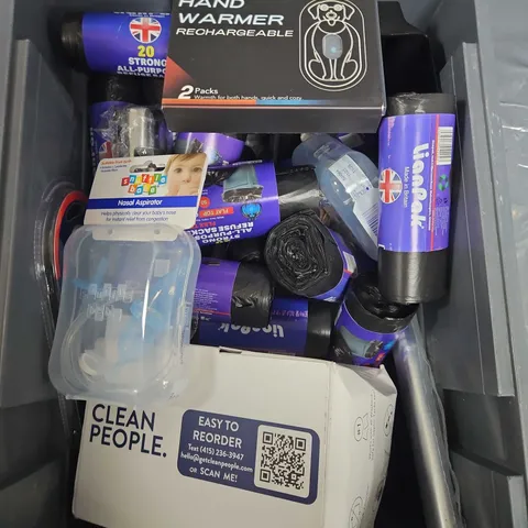 BOX OF ASSORTED HOME AND ACCESSORIES ITEMS TO INCLUDE - BIN BAGS - HAND WARMERS - PAD LOCKS 