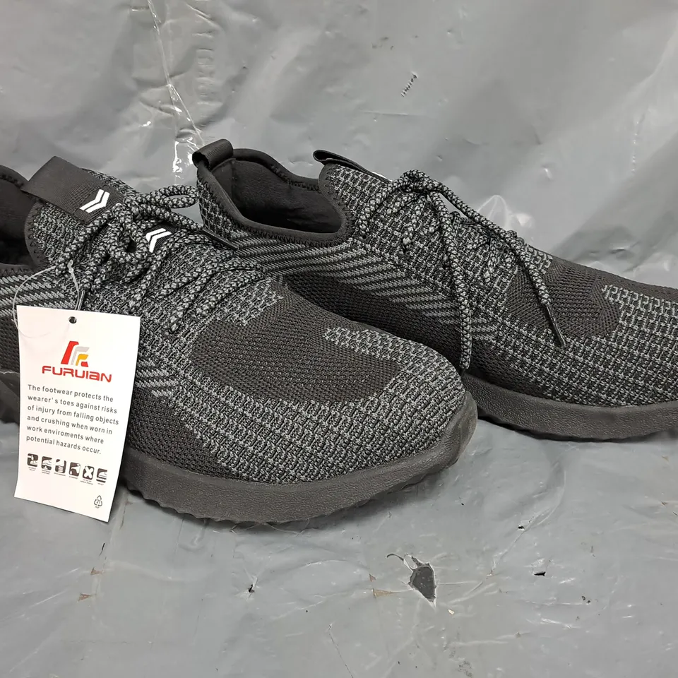 BOXED PAIR OF FURUIAN SAFETY TOE SHOES IN GREY/BLACK SIZE UK 10.5