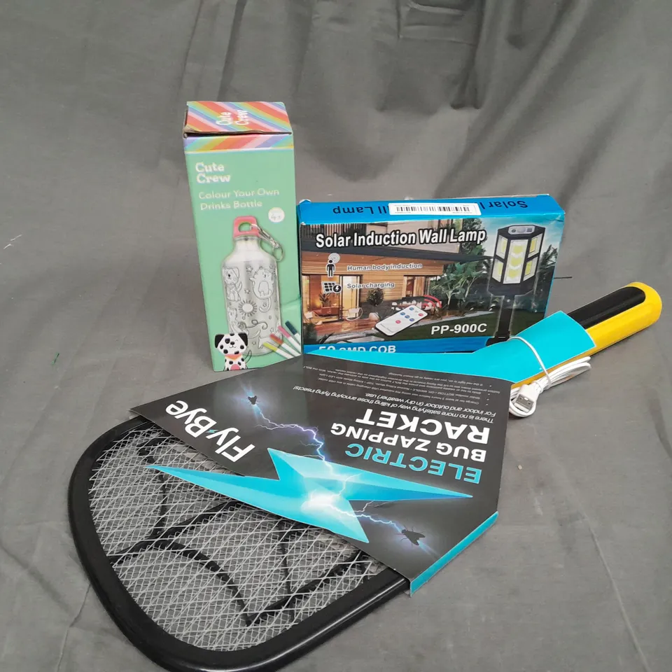 APPROXIMATELY 10 ASSORTED PRODUCTS TO INCLUDE ELECTRIC BUG ZAPPING RACKET, DRINKS BOTTLE, SOLAR INDUCTION WALL LAMP 