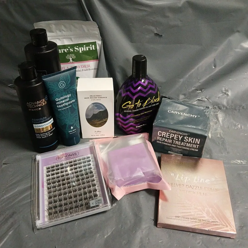 APPROXIMATELY 20 ASSORTED HEALTH & BEAUTY PRODUCTS TO INCLUDE CARVENCHY CREPEY SKIN REPAIR TREATMENT, GUTOLOGY MINERAL TOOTHPASTE, AVON CONDITIONER, ETC