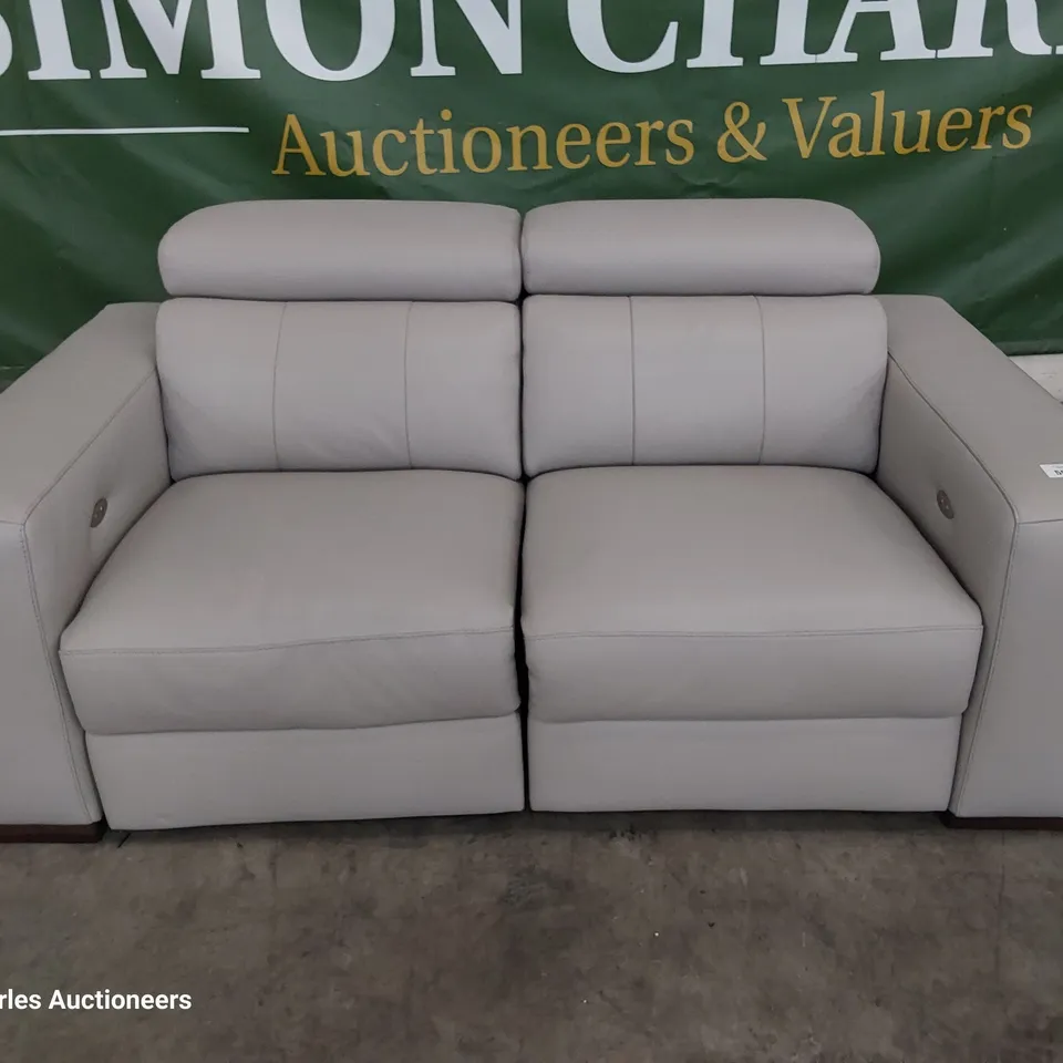 QUALITY ITALIAN DESIGNER GIORGIO POWER RECLINING TWO SEATER SOFA WITH ADJUSTABLE HEADRESTS LIGHT GREY LEATHER