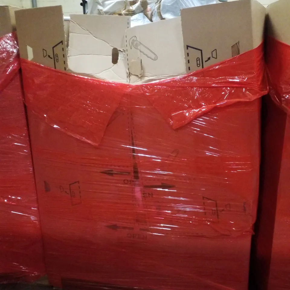 PALLET CONTAINING ASSORTED PRODUCTS INCLUDING HOLLYWOOD MAKEUP MIRROR, PUZZLE MAT, CHAIR MAT FOR CARPETS, FOLDABLE BED RAILS & SEAT PROTECTOR