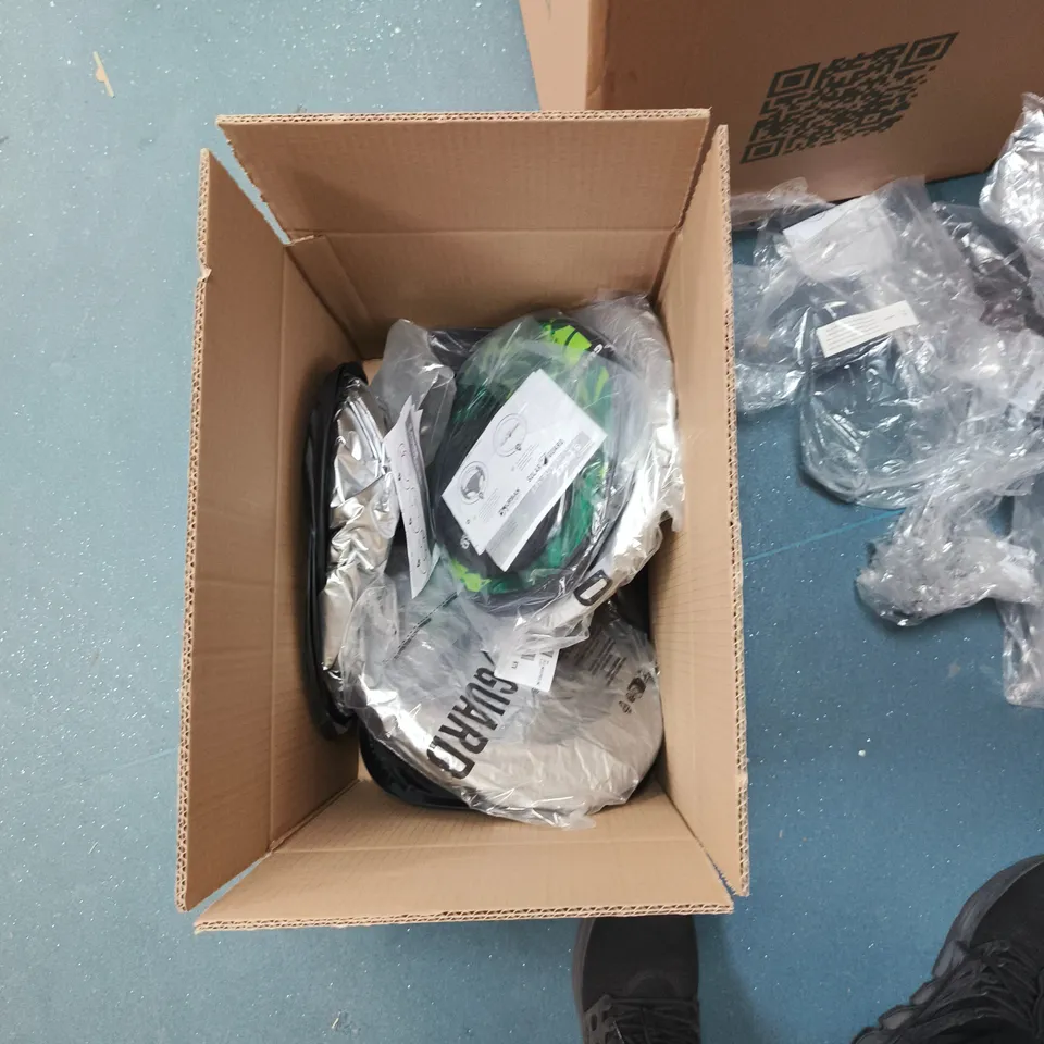 BOX OF APPROXIMATELY 5 SOLAR GUARDS (ASSORTED COLOURS)