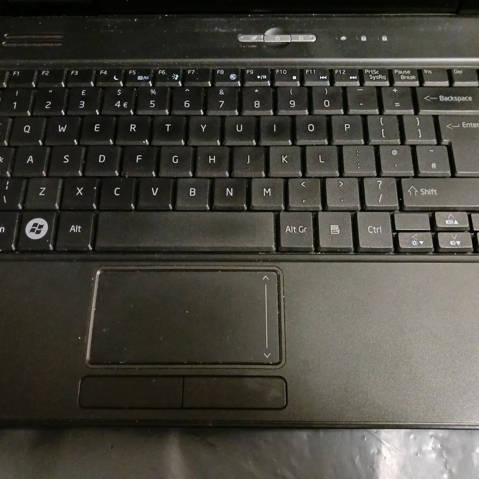 EMACHINES E525 LAPTOP