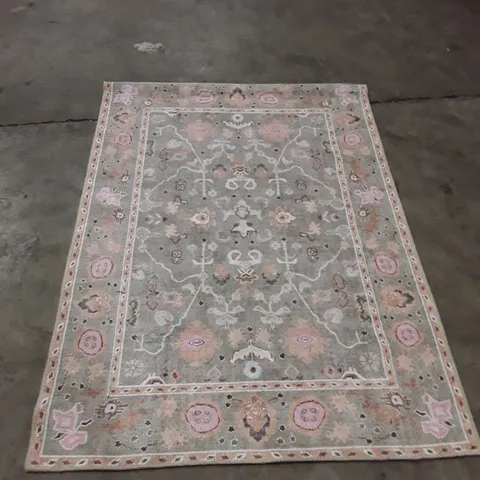 PASTEL PATTERNED RUG - DECORATIVE FLOOR COVERING 160X115CM APPROX