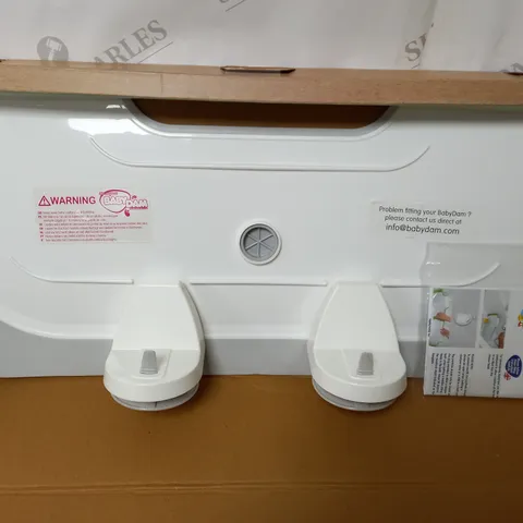 BABYDAM THE ORIGINAL BATHWATER BARRIER 