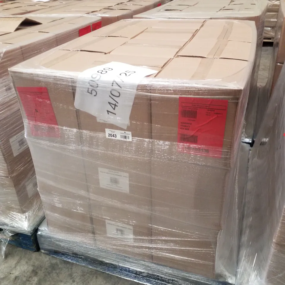 PALLET CONTAINING APPROXIMATELY 36 BUCKETS OF BOSTIK CEMENTONE RAPID SETTING WATERPROOF CEMENT 10KG