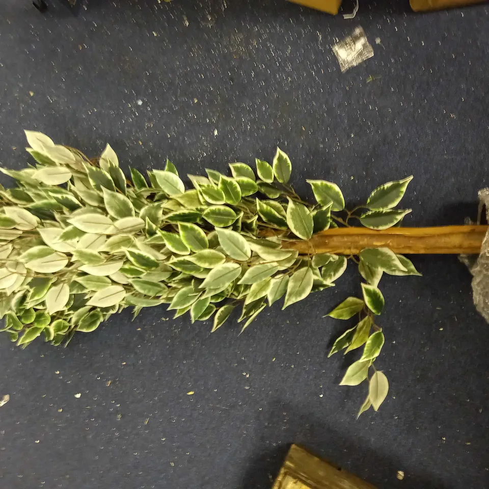 LEAF ARTIFICIAL PLANT 120CM