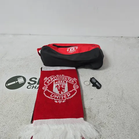 MANCHESTER UNITED FC SCARF , BOOT BAG AND KEY RING 
