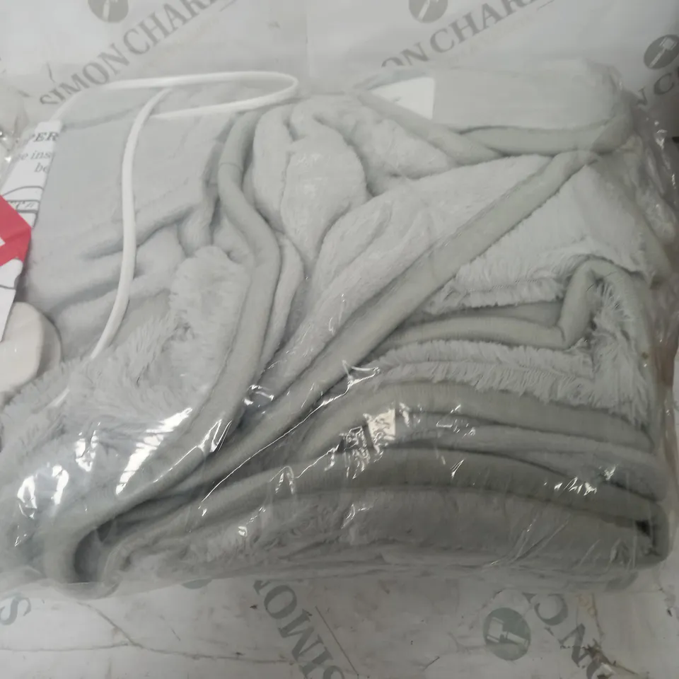 COZEE HOME HEATED BLANKET IN LIGHT GREY