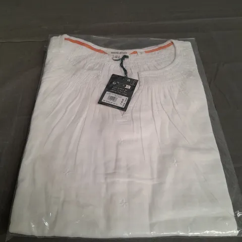WHITE STUFF LUELLA NOTCH NECK EMB TOP SIZE 18