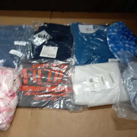LARGE QUANTITY OF ASSORTED BAGGED CLOTHING ITEMS TO INCLUDE NEW LOOK AND MISSGUIDED
