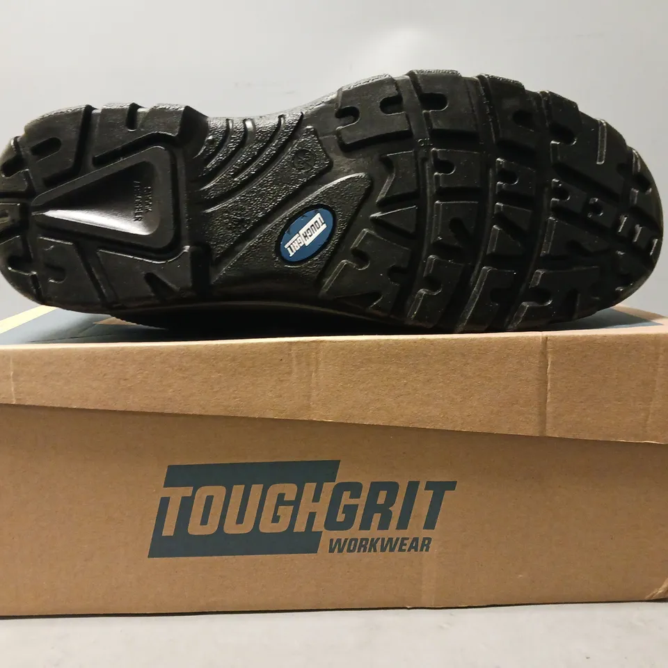 BOXED PAIR OF TOUGH GRIT ALDER 2 STEEL TOE SAFETY SHOES IN BLACK/BLUE UK SIZE 10