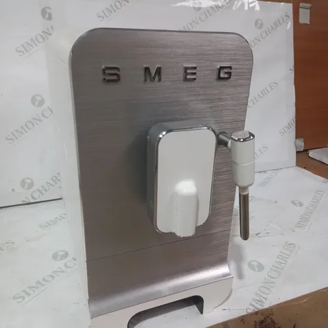 SMEG BCC02 BEAN TO CUP COFFEE MACHINE
