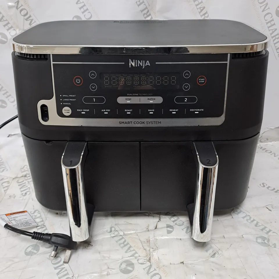 BOXED NINJA FOODI MAX 9.5L DUAL ZONE AIRFRYER AF451UK