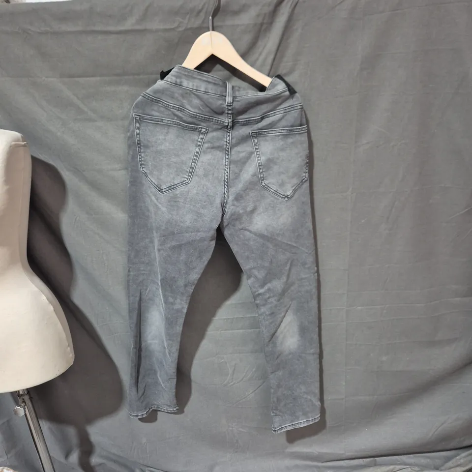 ONLY & SONS JEANS – GREY DENIM, UK 34 (US 34W) REGULAR