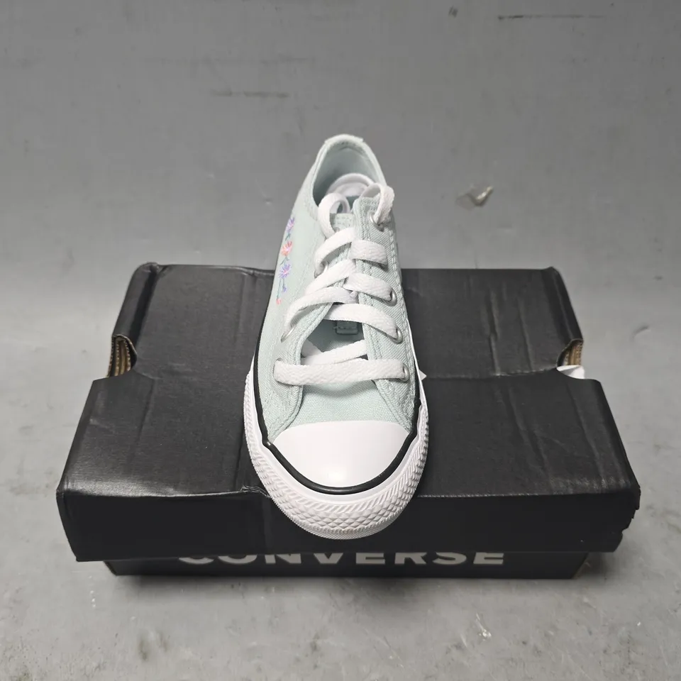 BOXED PAIR OF CONVERSE YOUTH FLORAL SNEAKERS IN LIGHT BLUE - UK 11