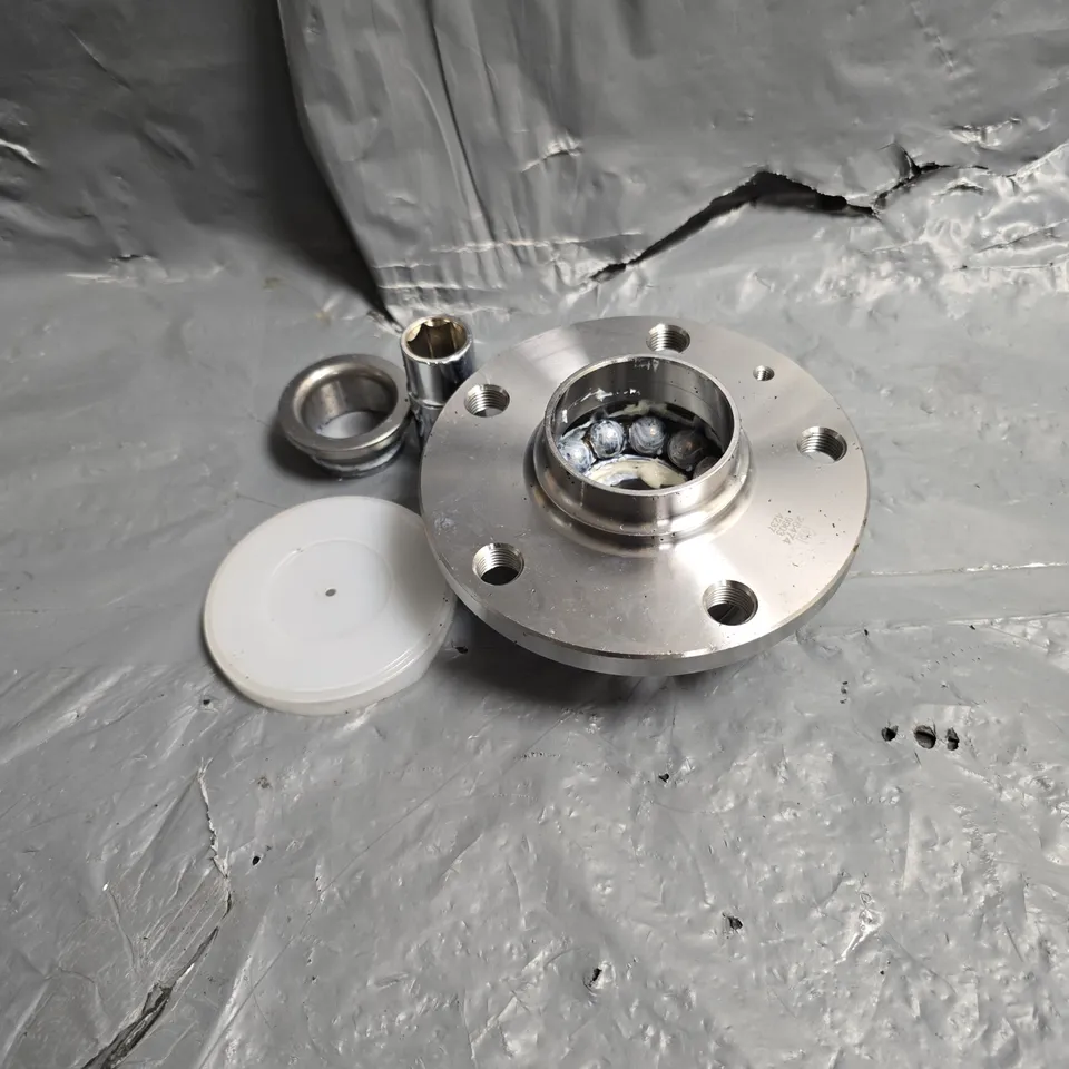 WHEEL HUB BEARING ASSEMBLY - COLLECTION ONLY