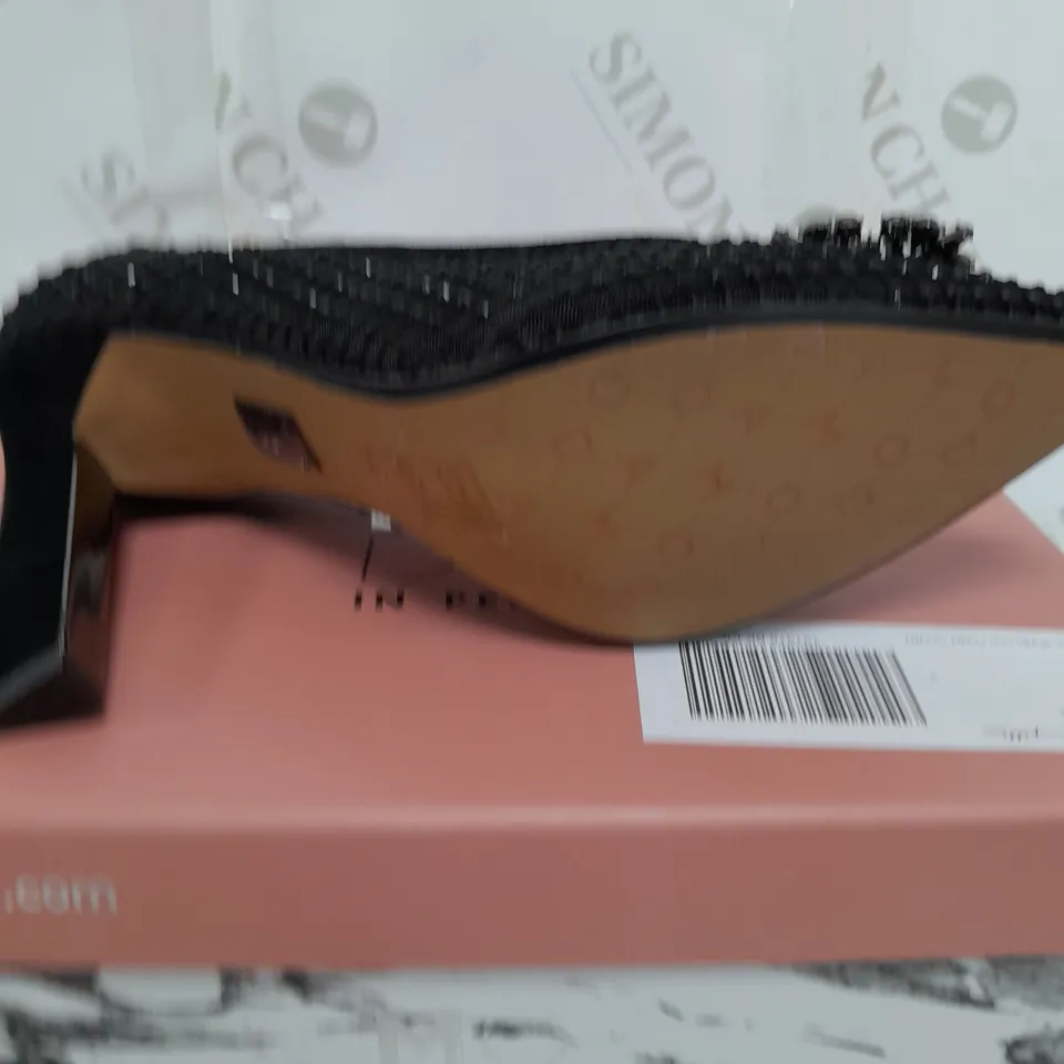 MODA IN PELLE IN BLACK SIZE 6 - BOXED 