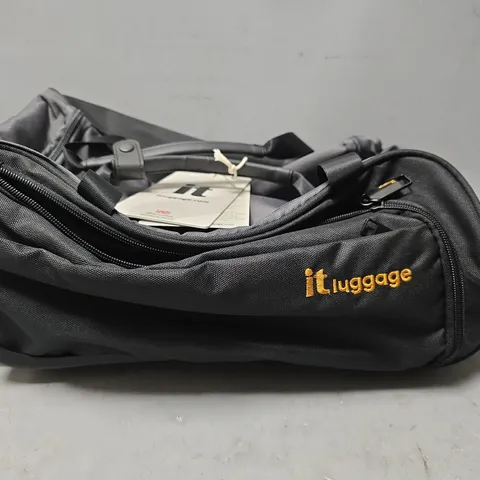 IT LUGGAGE DUO-TONE PEWTER/BLACK TROLLEY BAG