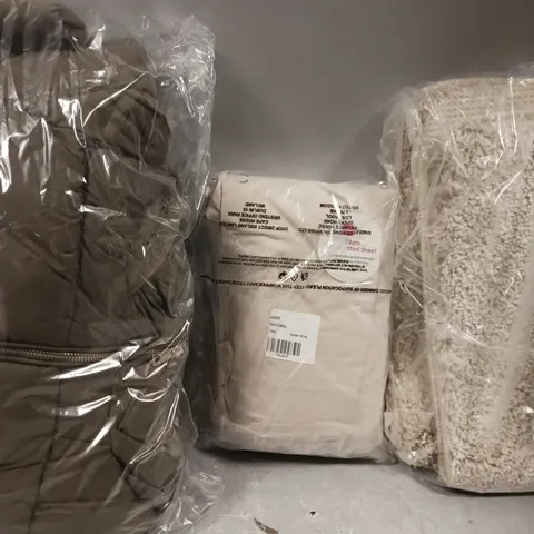 BOX OF APPROXIMATELY 5 ASSORTED ITEMS TO INCLUDE - BATHMAT , DEEP FITTED SHEET SUPERKING , PUFFER JACKET SIZE 14 ETC