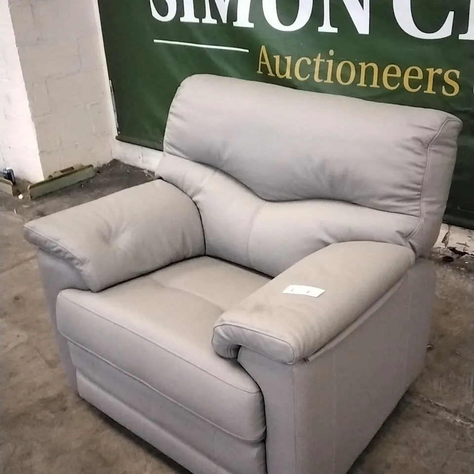QUALITY BRITISH DESIGNED & MANUFACTURED G PLAN STRATFORD MANUAL RECLINER ARMCHAIR CAMBRIDGE GREY LEATHER