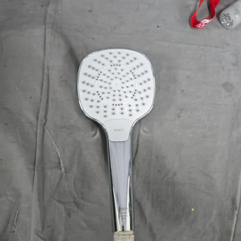 BOX OF APPROXIMATELY 25 HOUSEHOLD ITEMS INCLUDING: SHOWER HEAD, FLASHLIGHT AND BIRD BOX CAMERA