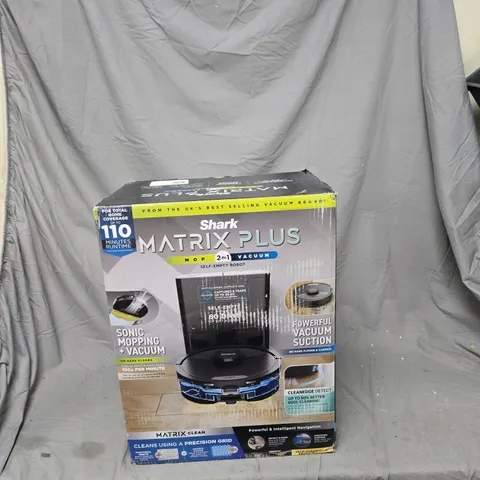 OUTLET SHARK PLUS 2 IN 1 SELF EMPTY ROBOT VACUUM & MOP