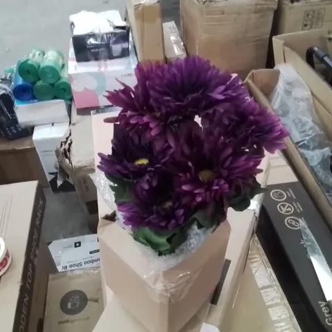 BOXED 33CM FAUX FLOWERING PLANT IN POT (1 BOX)