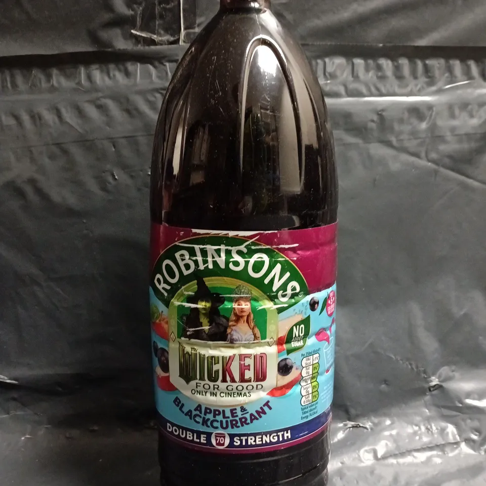 4 X 1.75 LITRE BOTTLES OF ROBINSONS APPLE & BLACKCURRANT JUICE