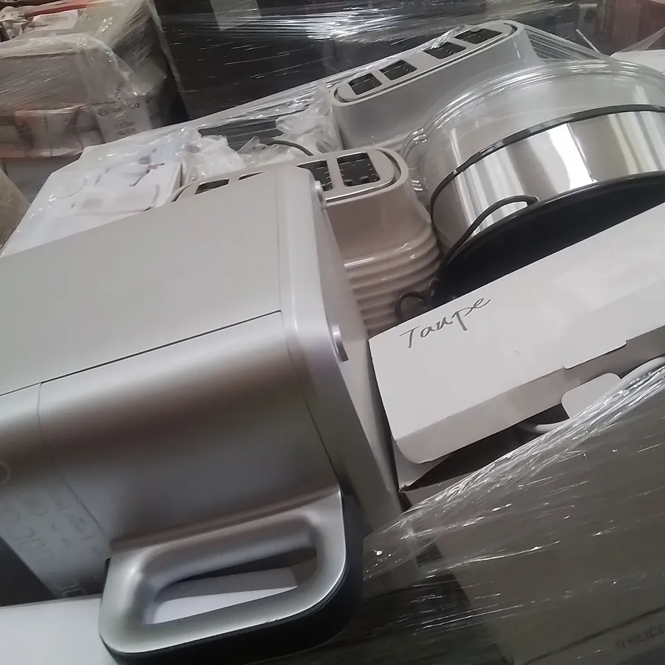 PALLET CONTAINING VARIOUS ELECTRICAL ITEMS AND HOUSEHOLD PRODUCTS TO INCLUDE:4 SLICE TOASTER,SLOW COOKER,HEATING FAN