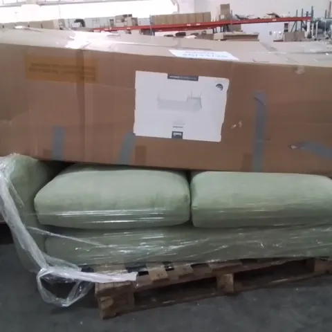 PALLET OF ASSORTED FURNITURE PARTS TO INCLUDE;SOFA 