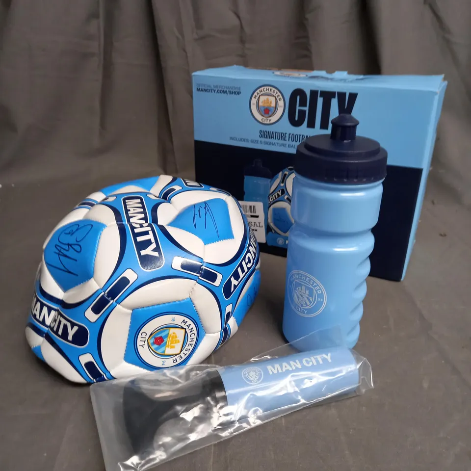 BOXED MANCHESTER CITY SIGNATURE FOOTBALL GIFT SET  RRP £19.99