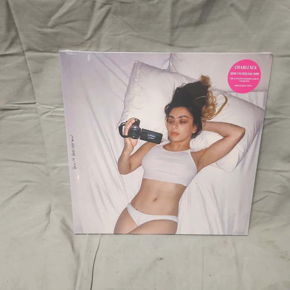 SEALED CHARLI XCX – HOW I'M FEELING NOW (THE ULTIMATE LOCKDOWN ALBUM) 12" CLEAR VINYL, 140G