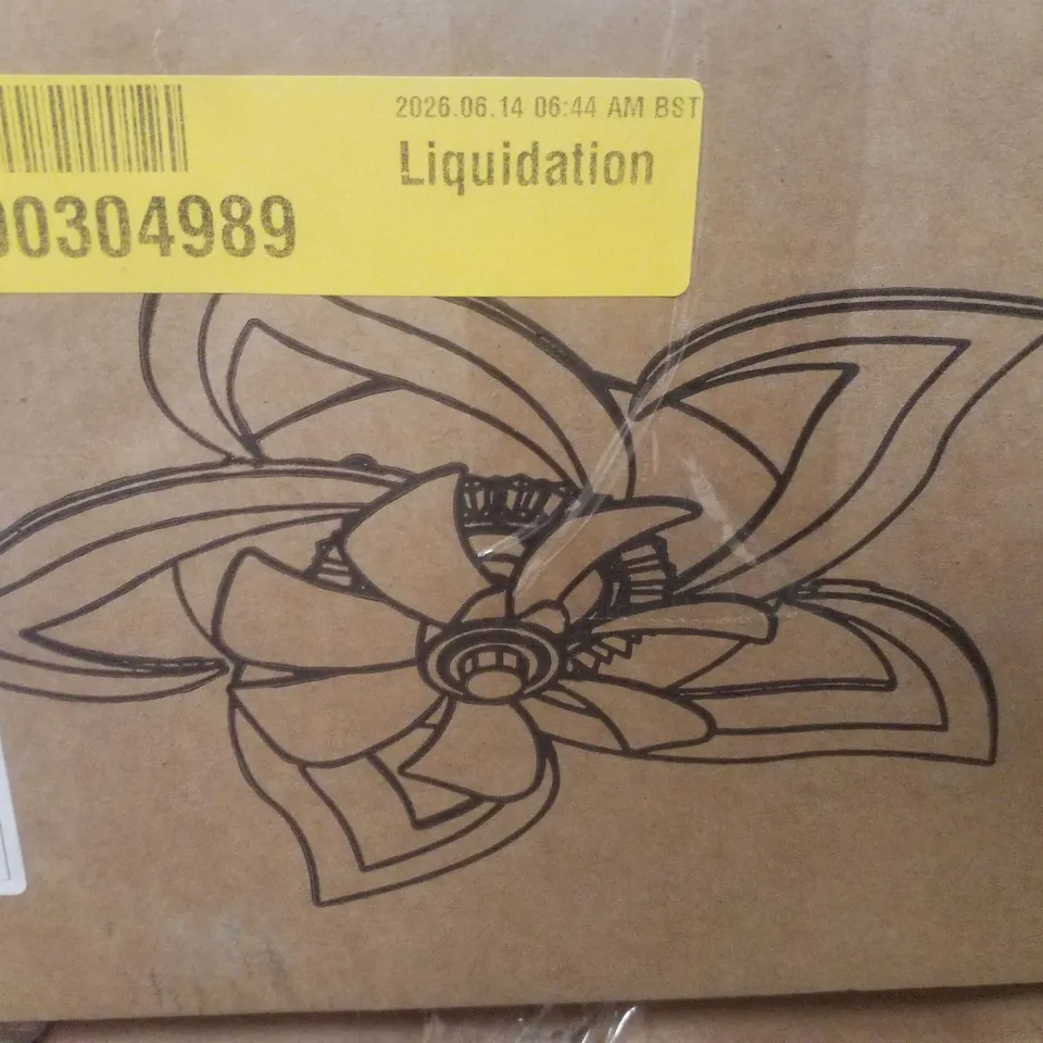 BOXED CEILING FAN WITH LIGHT 