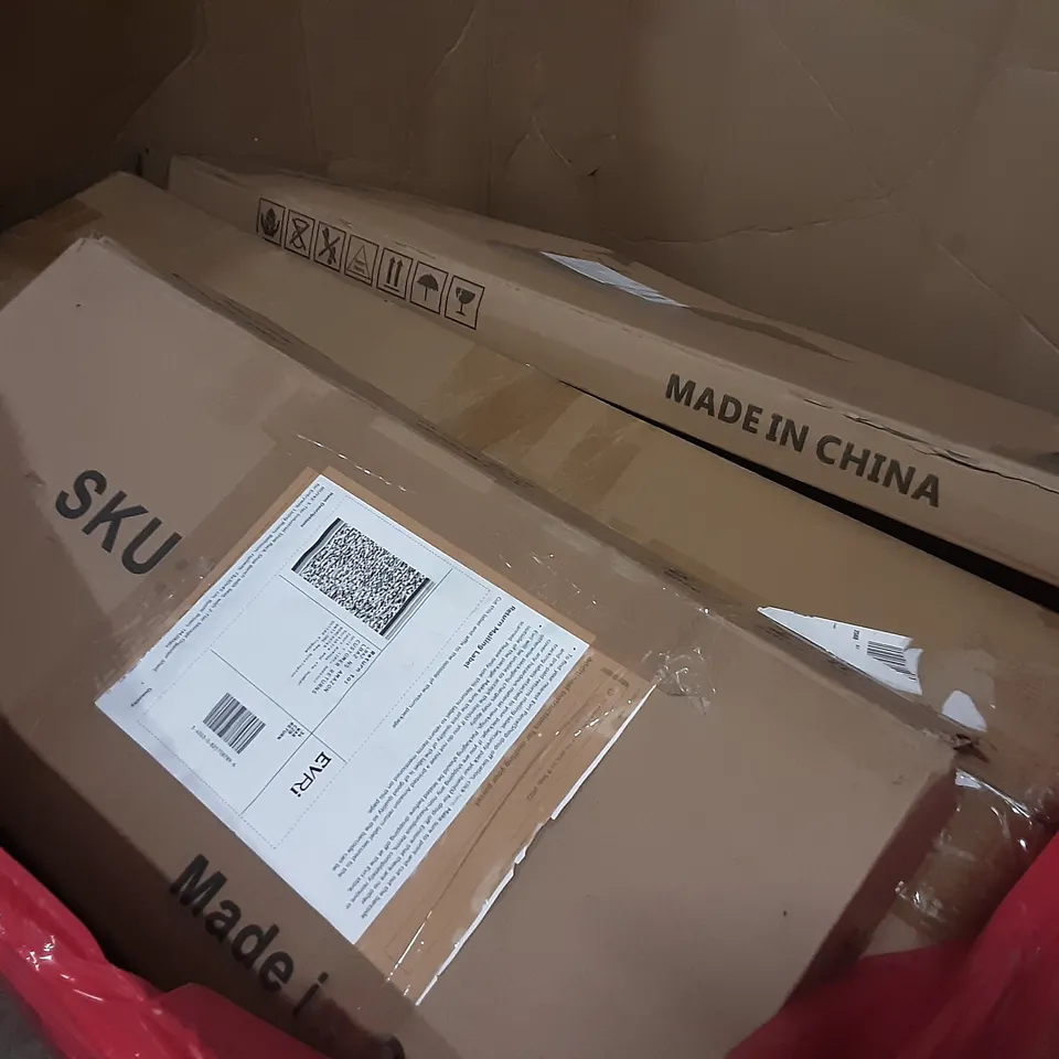 PALLET OF ASSORTED PRODUCTS INCLUDING STORMIC TOILET SEAT, COZYLIFE SMART LED BULB, HENGBO PORTABLE BARBECUE GRILL, HOMIDEC, KITCHEN MIXER 