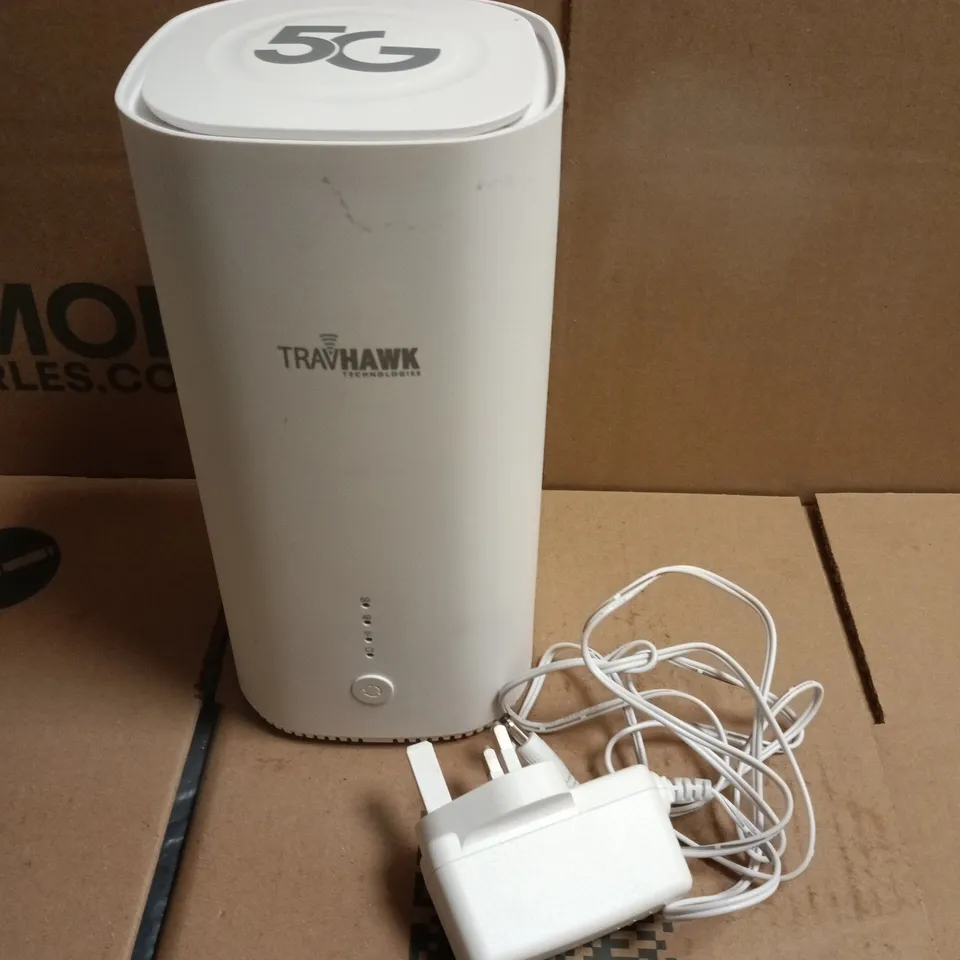 TRAVHAWK 5G CPE SMART WI-FI SYSTEM