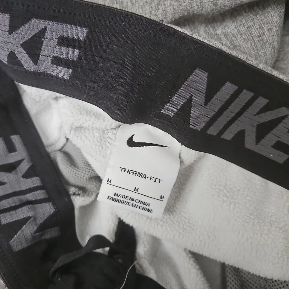 NIKE THERMA-FIT MEN'S SWEATPANTS – GREY HEATHER, SIZE M
