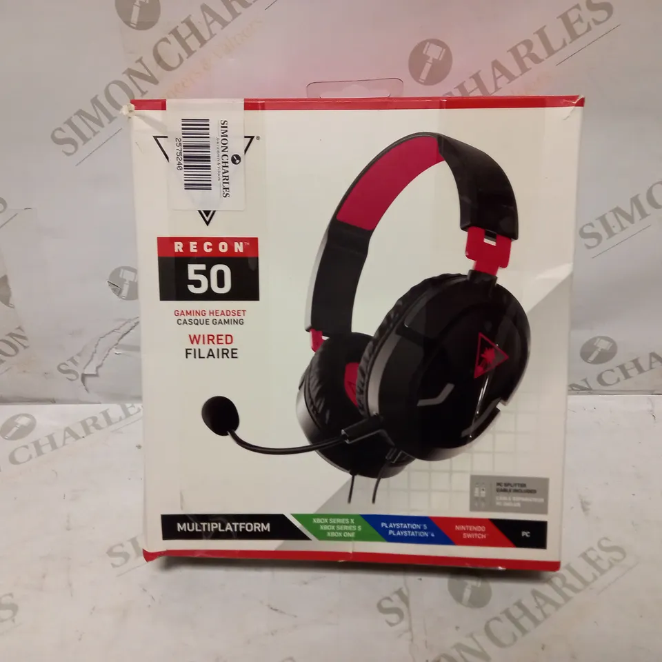 BOX OF APPROXIMATELY 10 ELECTRICAL ITEMS TO INCLUDE HEADSETS, SPEAKER STANDS, WI-FI EXTENDERS, ETC