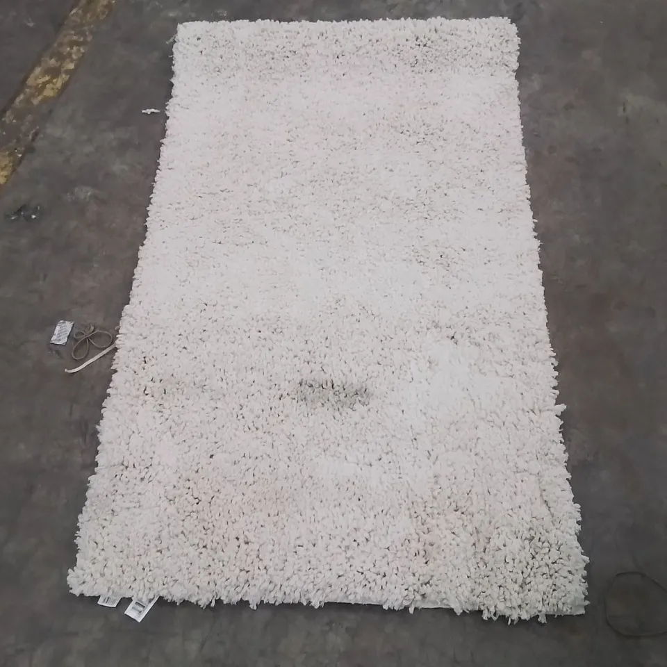 QUALITY DESIGNER AREA RUG - APPROXIMATELY 140X80CM