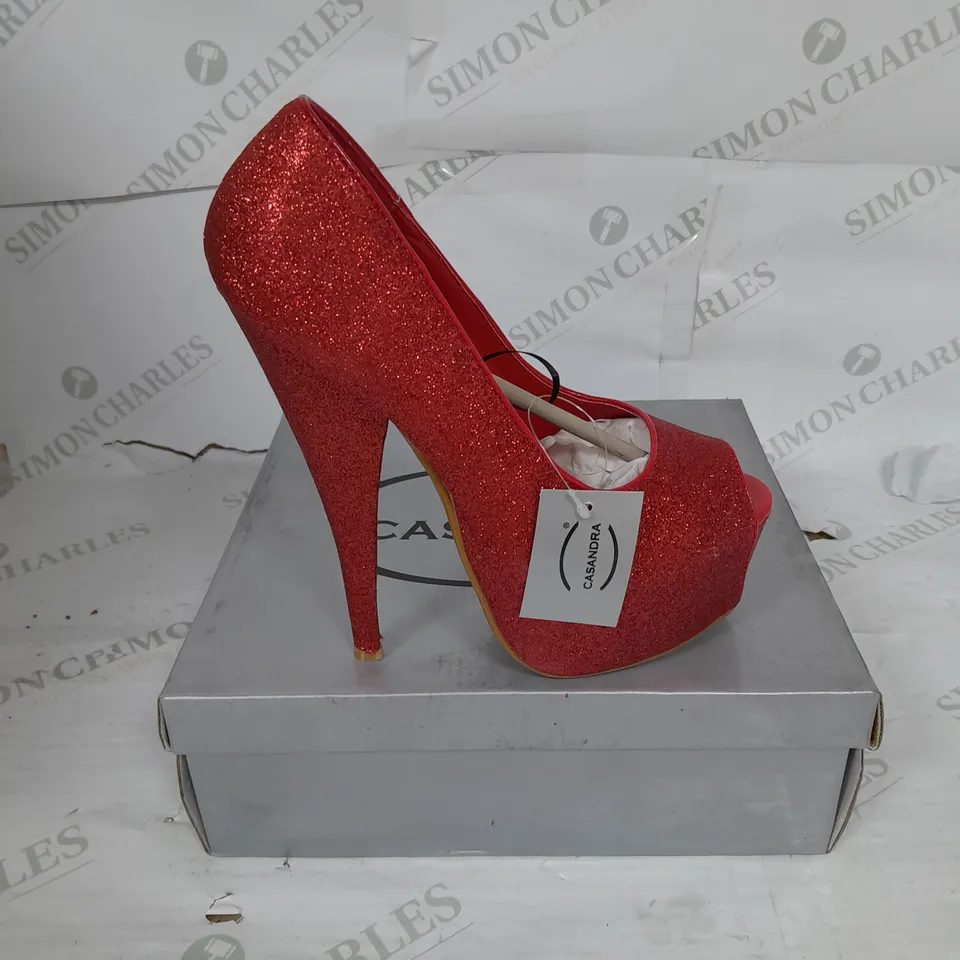 CASSANDRA  PLATFORM STILLETO HEEL IN RED GLITTER SIZE 5