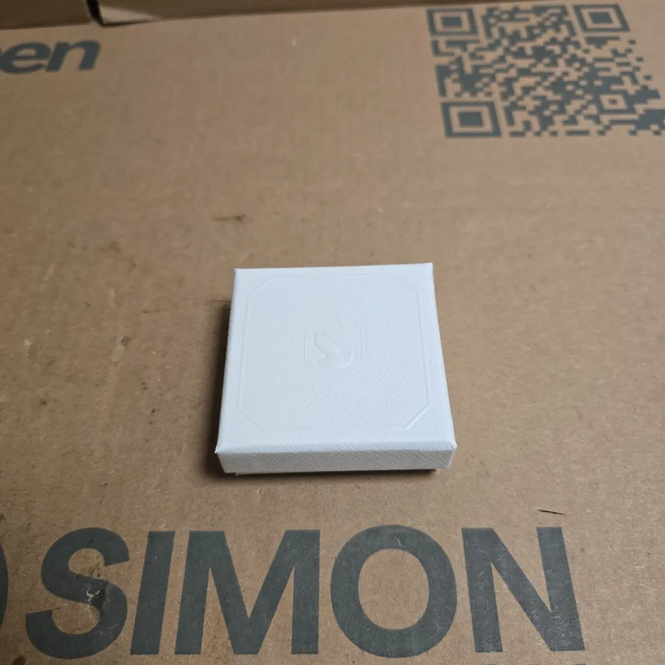 SWAROVSKI GOLD-TONE PAVÉ HOOP EARRINGS – BOXED