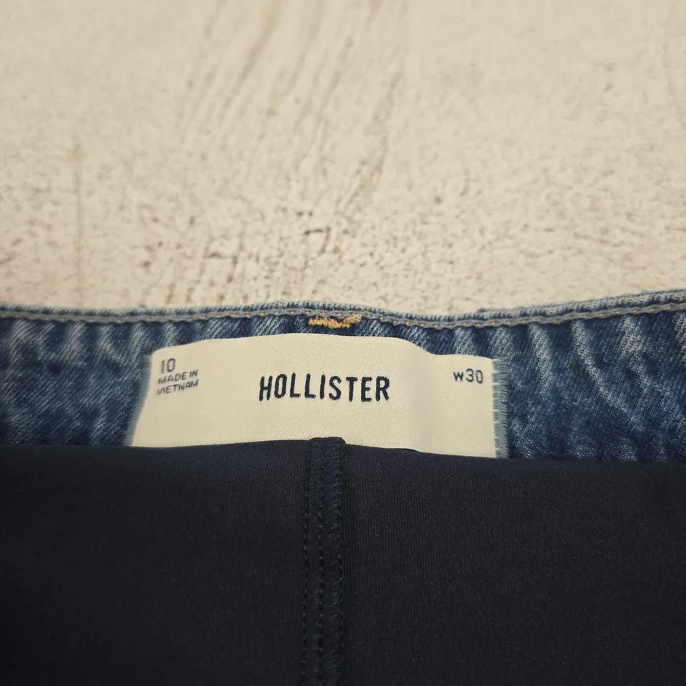 HOLLISTER BLUE DENIM SKIRT W30